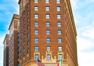 5-Star Hotel ∙ Marriott Syracuse Downtown