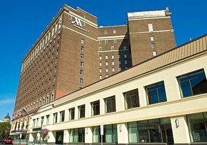 5-Star Hotel ∙ Marriott Syracuse Downtown