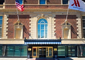5-Star Hotel ∙ Marriott Syracuse Downtown