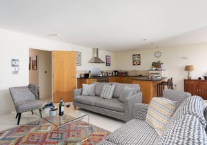 5 The Vista, Newquay - an apartment that sleeps 6 guests in 2 bedrooms