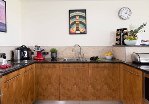 5 The Vista, Newquay - Walk to Beach - Free Parking & WiFi - Sea & Beach Views