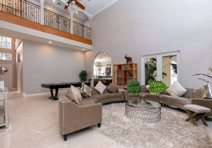 584 m² House ∙ 7 bedrooms ∙ 8 guests