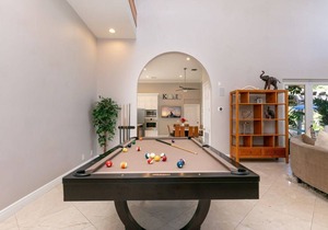 584 m² House ∙ 7 bedrooms ∙ 8 guests