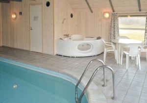 6 bedroom accommodation in Ringkøbing