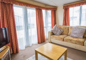 6 berth caravan for hire at Broadland Sands Holiday Park in Suffolk ref 20329BS