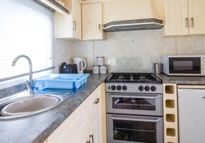 6 berth caravan for hire at Broadland Sands Holiday Park in Suffolk ref 20329BS