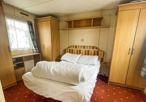 6 berth caravan with decking at Seawick Holiday Park in Essex ref 27430S