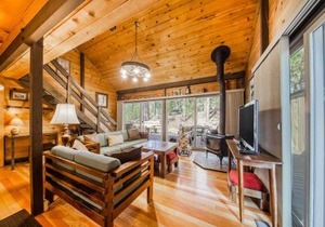6 Cluster Cabin