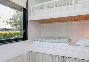 6 person holiday home in Hesselager