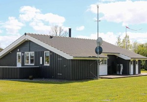 6 person holiday home in Hadsund