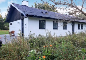 6 person holiday home in Bindslev