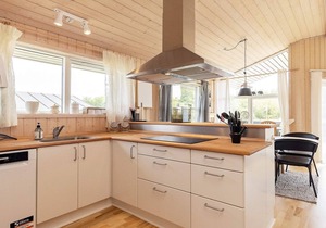 6 person holiday home in Tranekær-By Traum