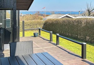 6 person holiday home in Roslev