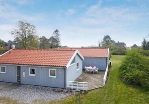 6 person holiday home in Ebeltoft