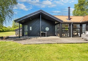 6 person holiday home in Ebeltoft