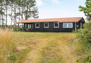 6 person holiday home in Ebeltoft