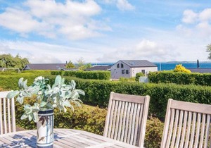 6 person holiday home in Hejls