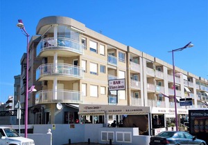 65 m² Apartment ∙ 3 bedrooms ∙ 7 guests