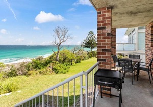 67 South Pacific Crescent - Apartment 2