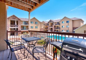 6H Spacious Moab RedCliff Condo, POOL & HOT TUB