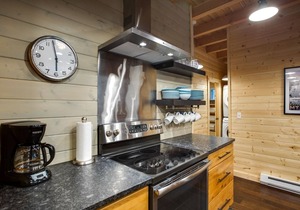 74SL - Pets OK - WIFI - BBQ - Sleeps 8 by RedAwning