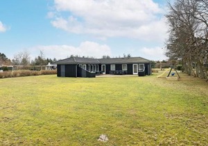 8 person holiday home in Hals-By Traum