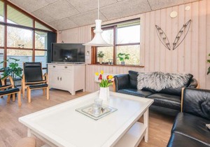 8 person holiday home in Ulfborg