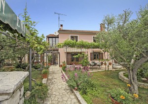 80 m² Apartment ∙ 2 bedrooms ∙ 5 guests