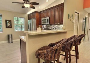 808 Mariners Club - 4 bedroom townhome, 2 seperate living areas