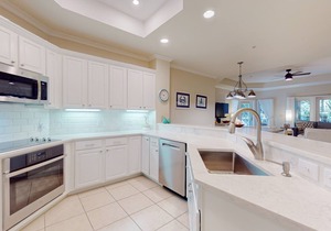 8138 Wendover Dunes- Large Updated Villa Steps from the Beach!
