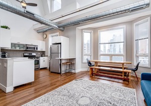 870 BLDG- Downtown Living - Entire Building - Sleeps 34!!