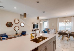 8985 CC - 5 Bedrooms Townhome Retreat