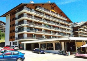 90 m² Apartment ∙ 3 bedrooms ∙ 6 guests
