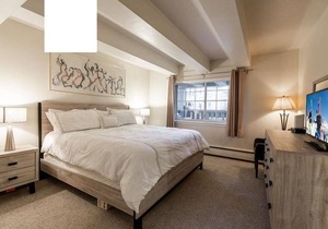 90 m² Condo ∙ 2 bedrooms ∙ 4 guests