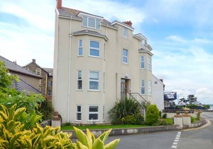 90 m² Cottage ∙ 1 bedroom ∙ 2 guests