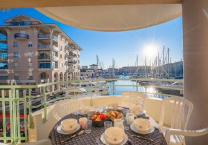 91 m² Apartment ∙ 2 bedrooms ∙ 6 guests