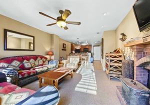 91 m² Condo ∙ 1 bedroom ∙ 4 guests