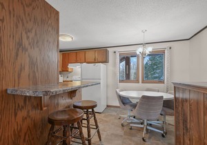 A Comfortable Trailside Condo Along the Flintlock Trail with A Shared Outdoor
