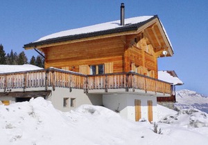 A luxurious 6 person chalet with superb view.