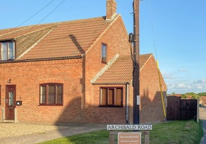 A perfect seaside home for larger families seeking fun at the beach.