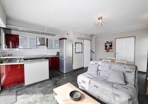 A seafront dream with garden and private parking.