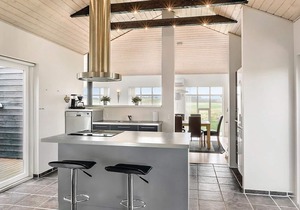 A truly remarkable, bright vacation home from 2007, equipped with heat pump.