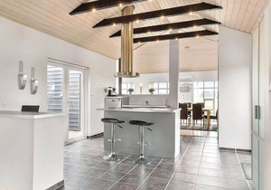 A truly remarkable, bright vacation home from 2007, equipped with heat pump.