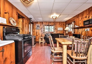 Adorable cottage in lakeside resort with beach and personal dock!