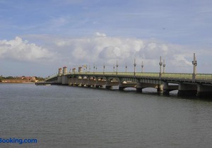 Adorable Historic Downtown Apartment