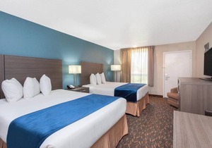 Affordable Disney Group Escape! 3 Units Near Walt Disney World! FREE Shuttle!