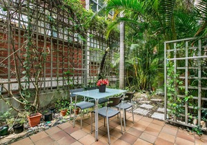 ALEX6 - peaceful 1 bedroom in heart of Crows Nest