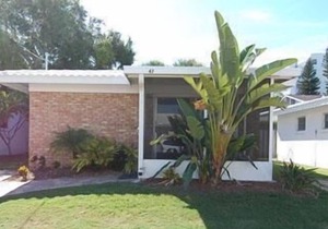 Aloha Kai - Unit 47-updated and by the pool!