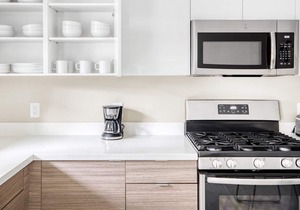 Amazing Campbell 1BR w/ Gym, Spa & W/D, walk to WF & TJ, by Blueground