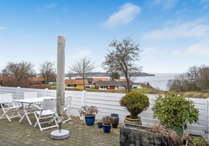 Amazing home in Aabenraa with sauna